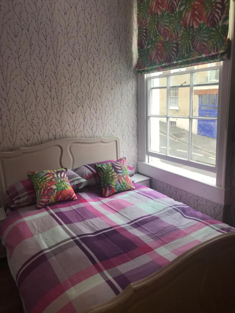 Apartment Central City Pad One Bedroom Plus Double Sofabed Bath